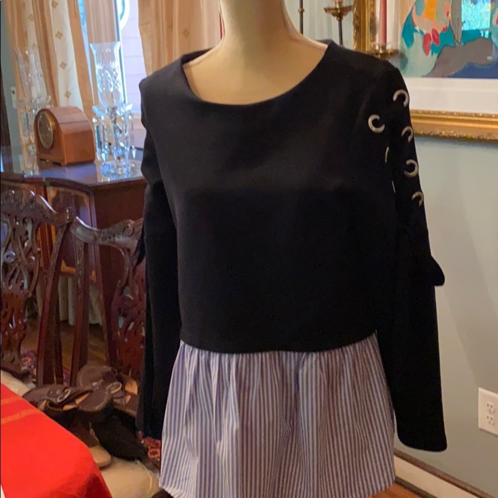 Nicole Miller tunic top M